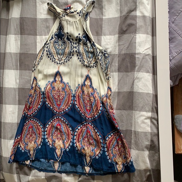 Dresses & Skirts - Bohemian pattern flowy dress